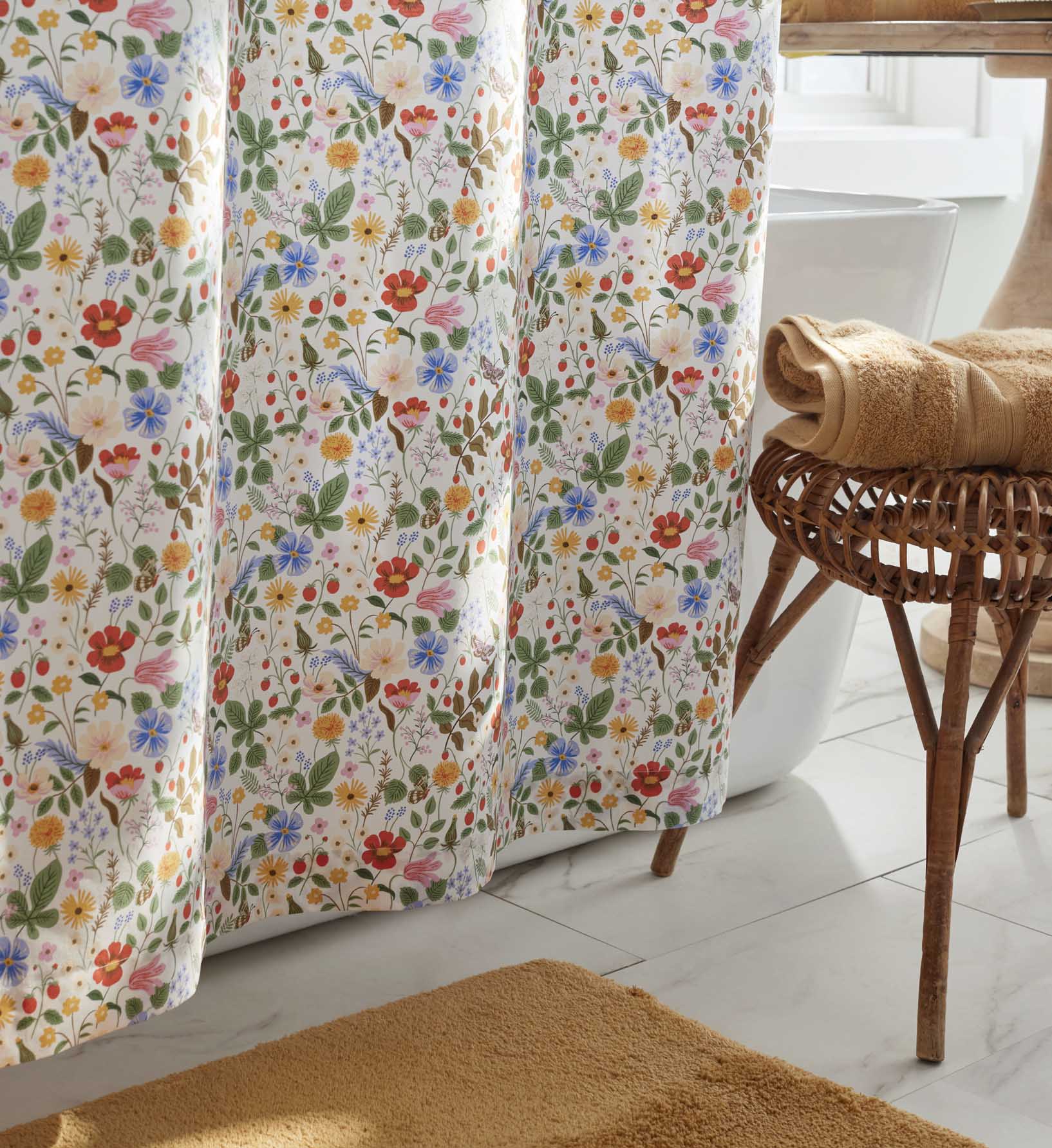 Cloverpaperco™ - Percale Shower Curtain - Strawberry Fields White