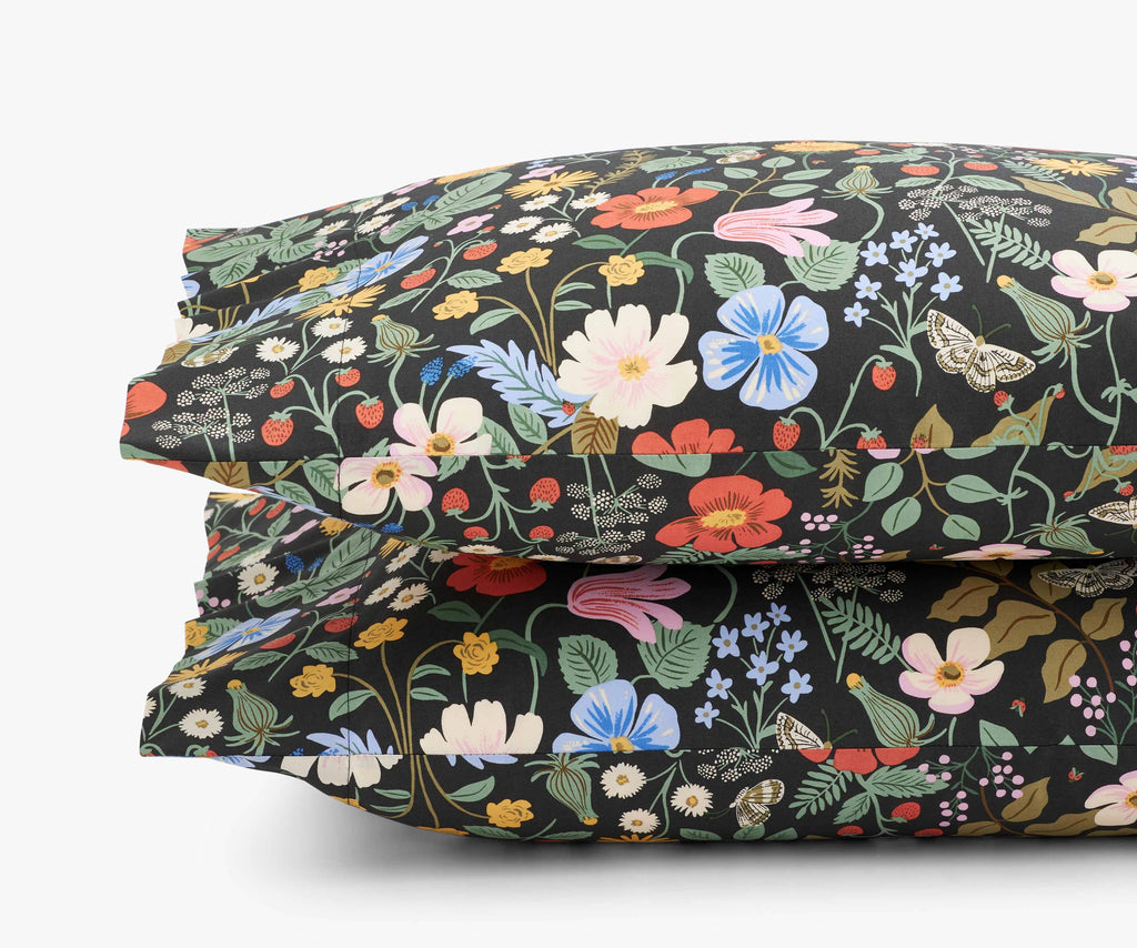 Cloverpaperco™ - Percale Pillowcases - Strawberry Fields Black