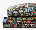 Cloverpaperco™ - Percale Sheet Set - Strawberry Fields Black