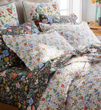 Cloverpaperco™ - Percale Sheet Set - Strawberry Fields Black