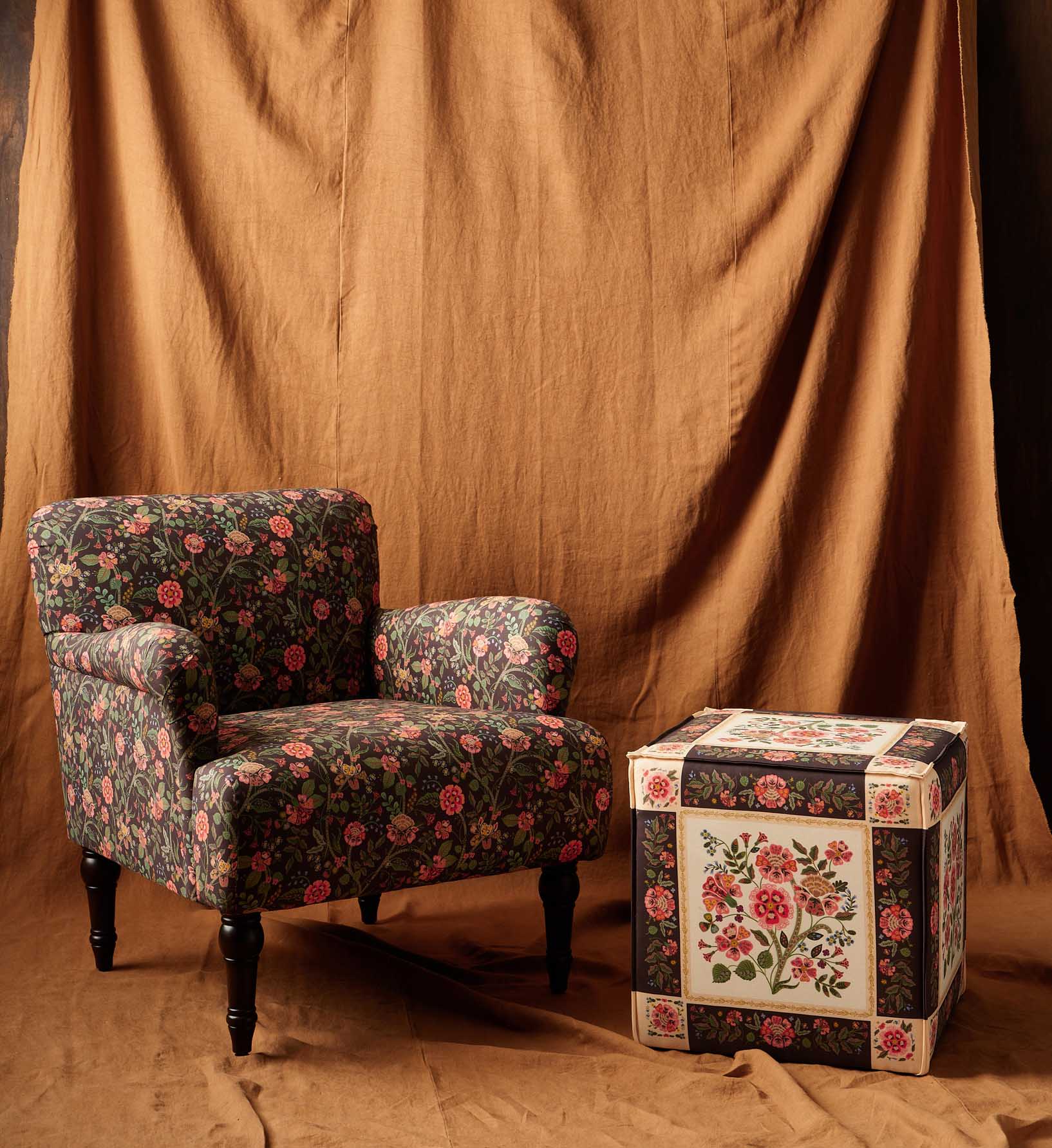 Cloverpaperco™ - Bea Ottoman - Gracie
