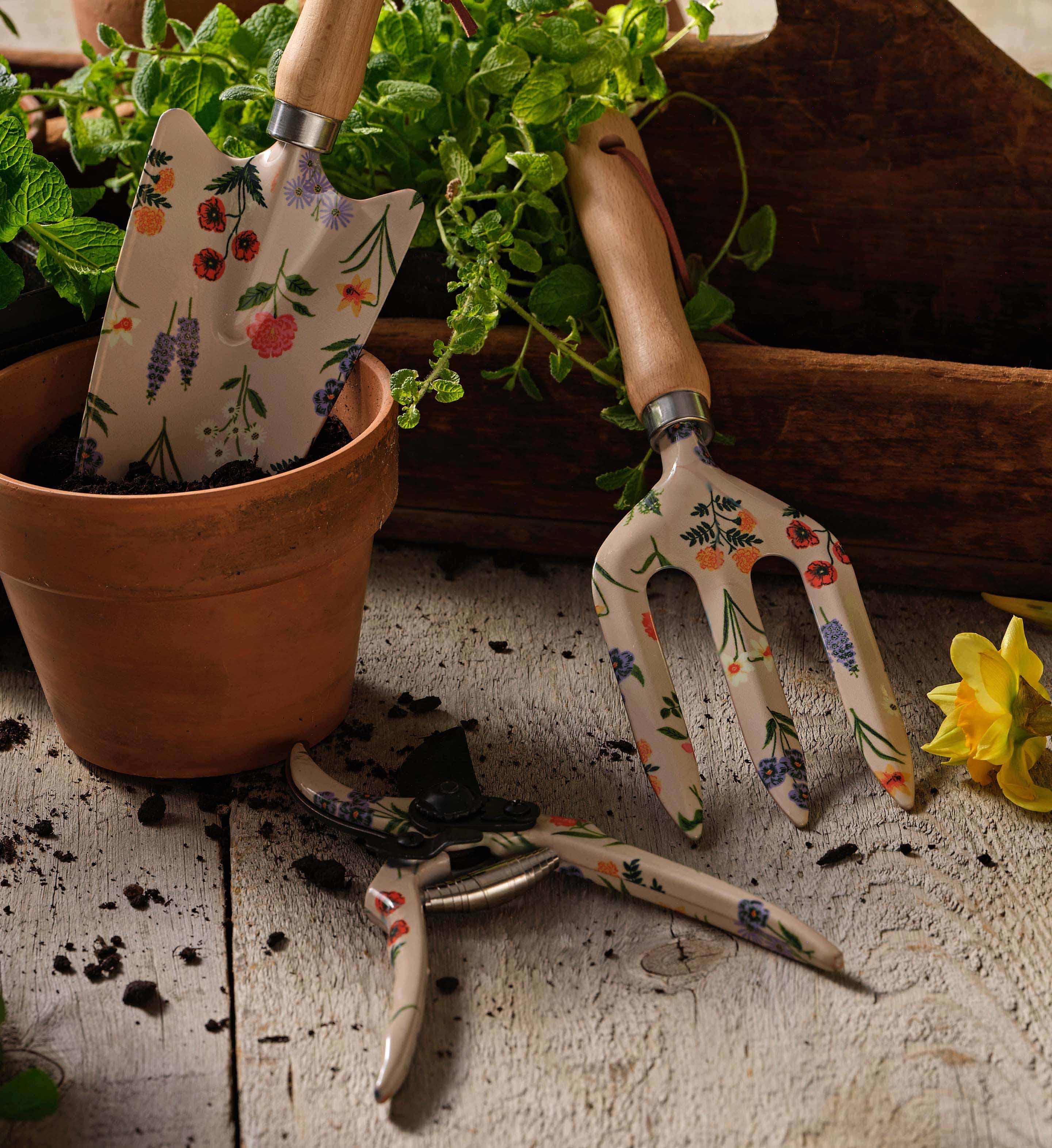 Cloverpaperco™ - Gardening Tool Set - Garden Study