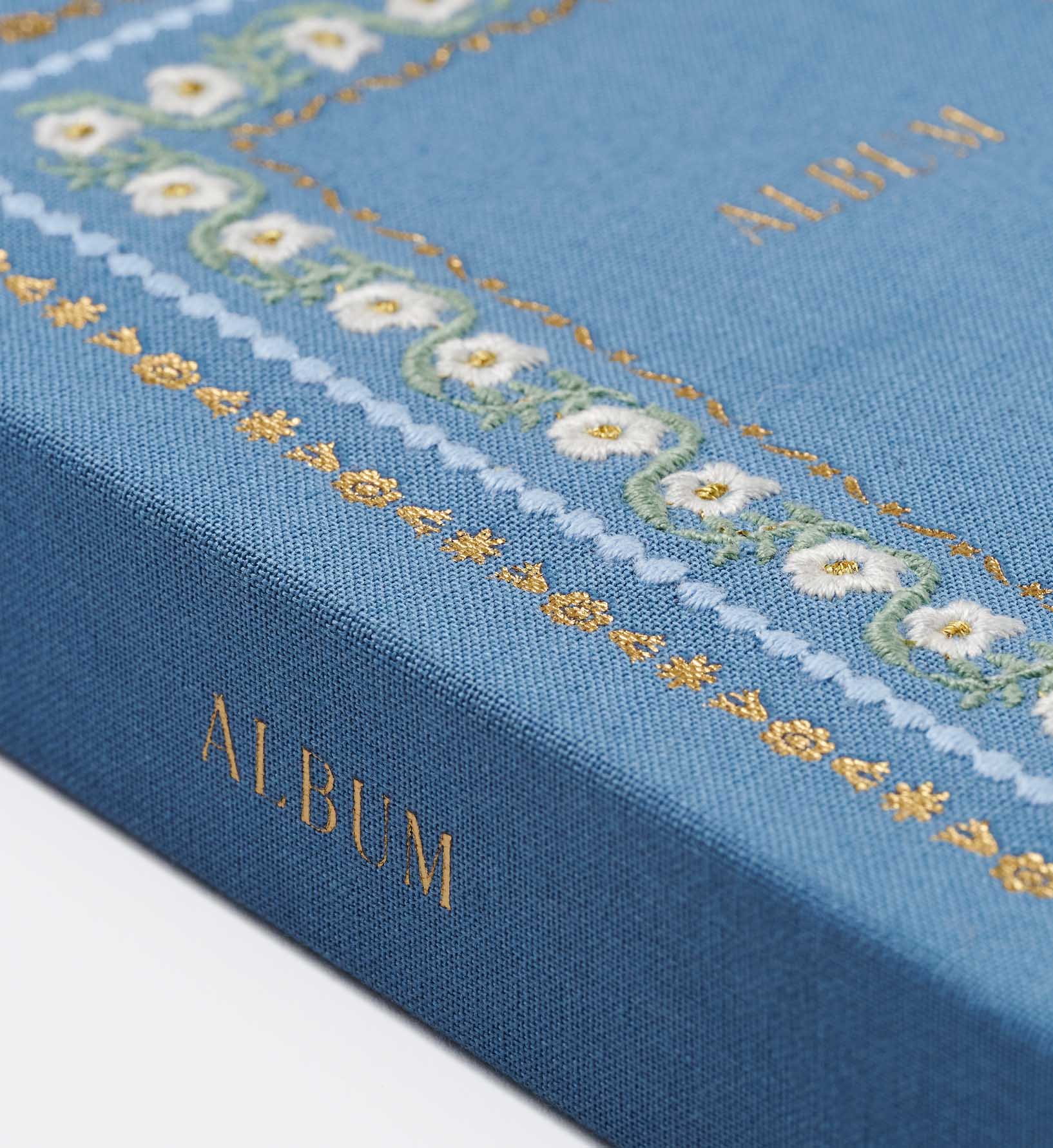 Cloverpaperco™ - Embroidered Small Photo Album - Delphine