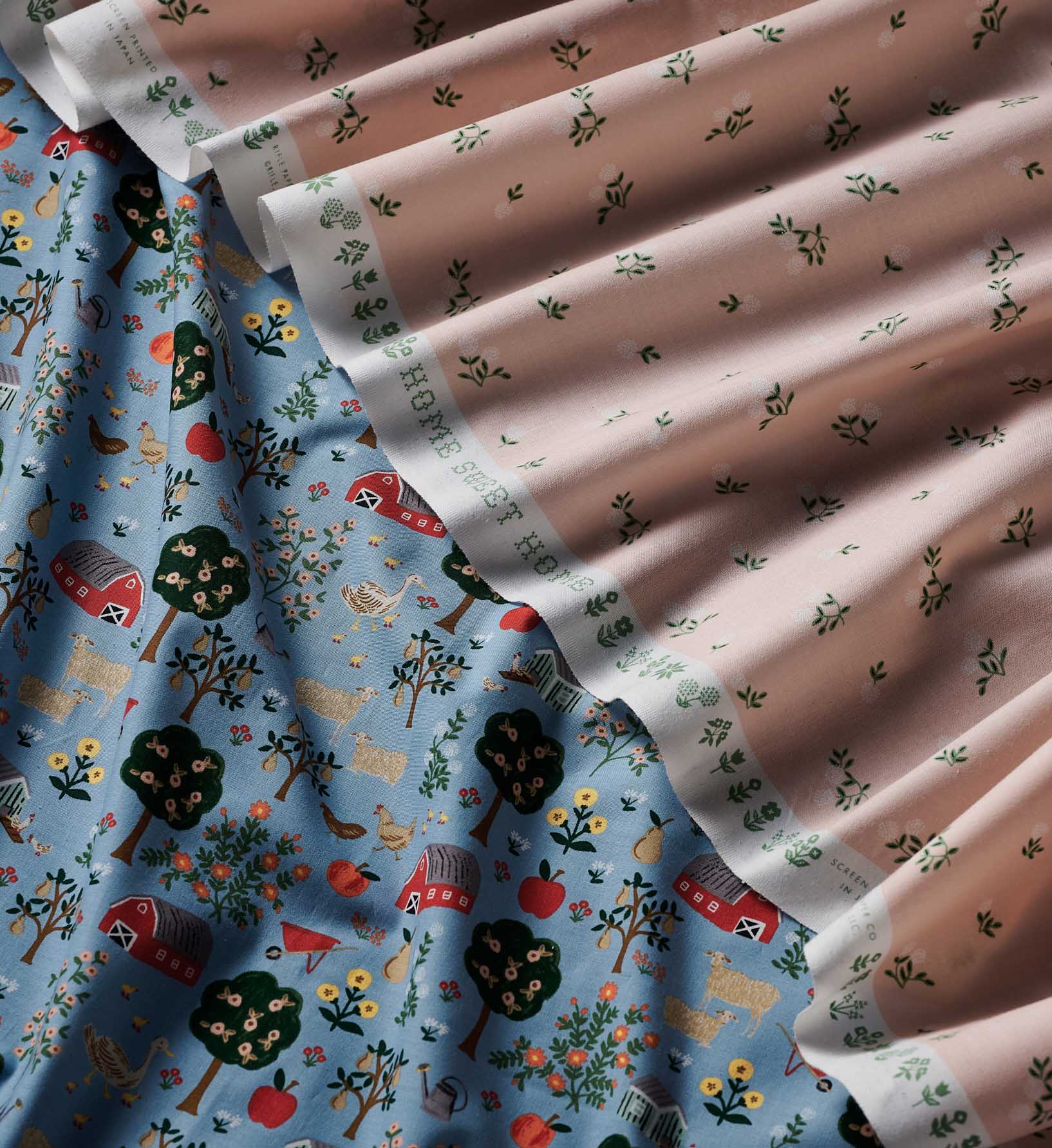 Cloverpaperco™ - Ditsy Hydrangea Cotton Fabric - Pink
