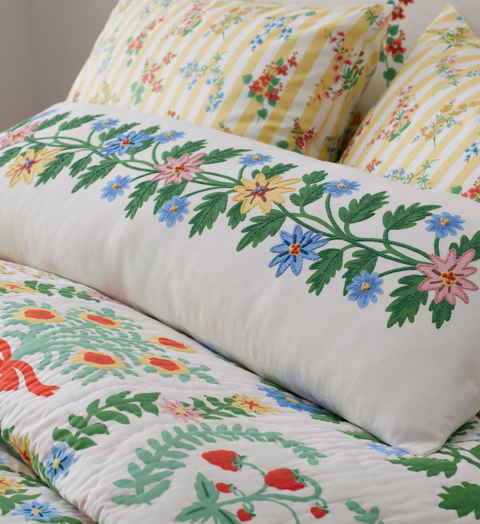 Cloverpaperco™ - Embroidered Lumbar Pillow Cover - Helena