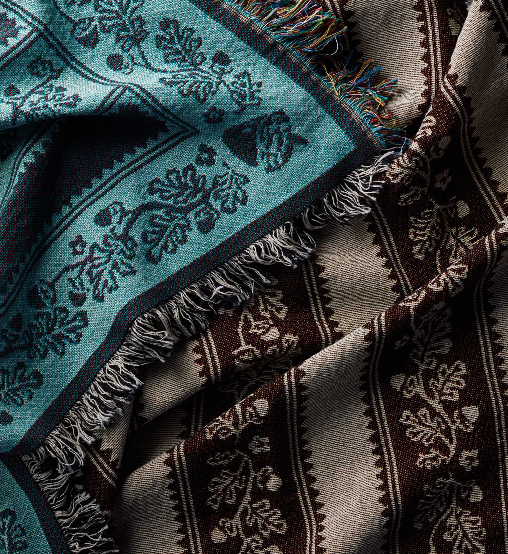 Cloverpaperco™ - Woven Blanket - Acorns