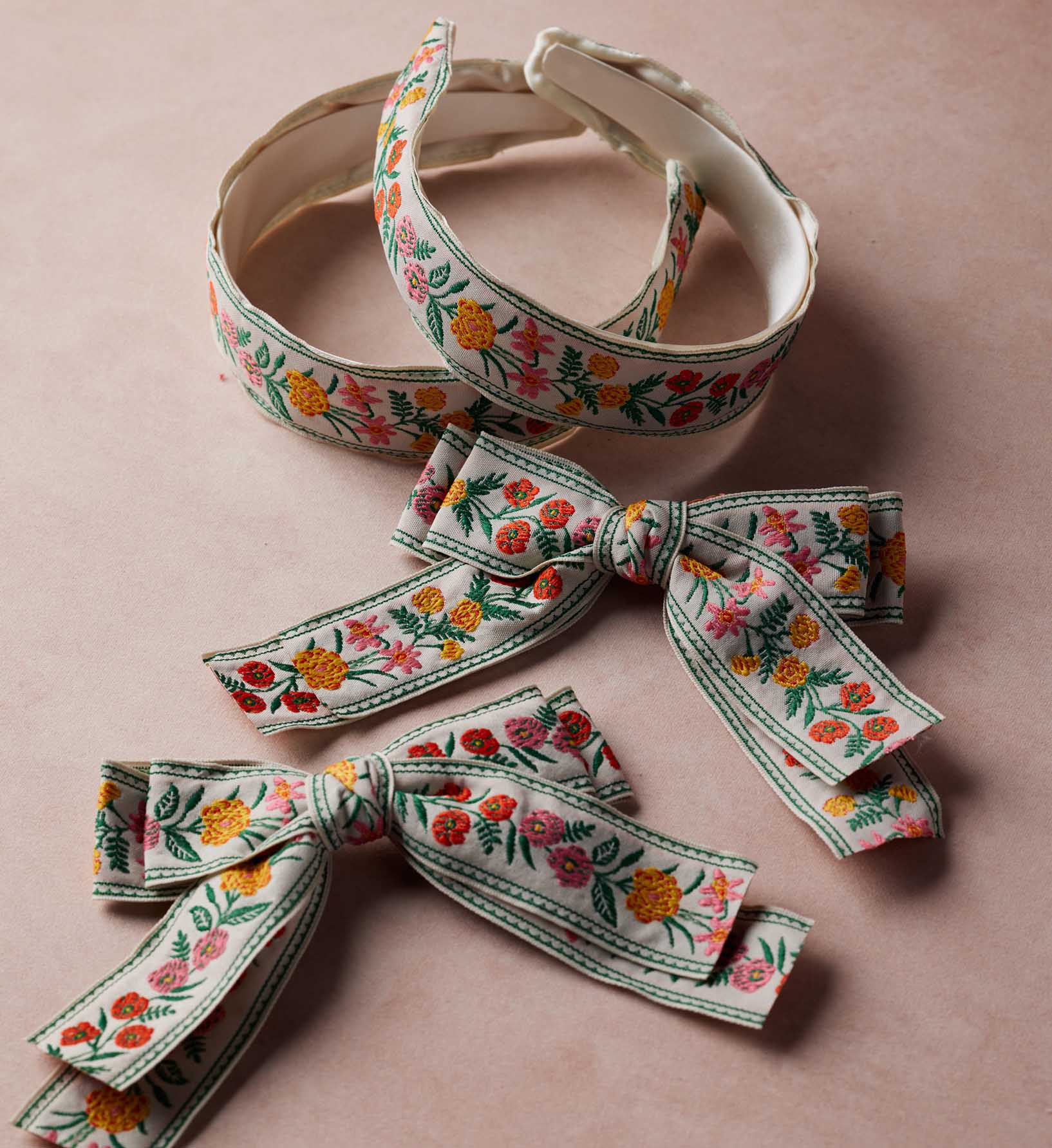Cloverpaperco™ - Bow Clip - Garden Study