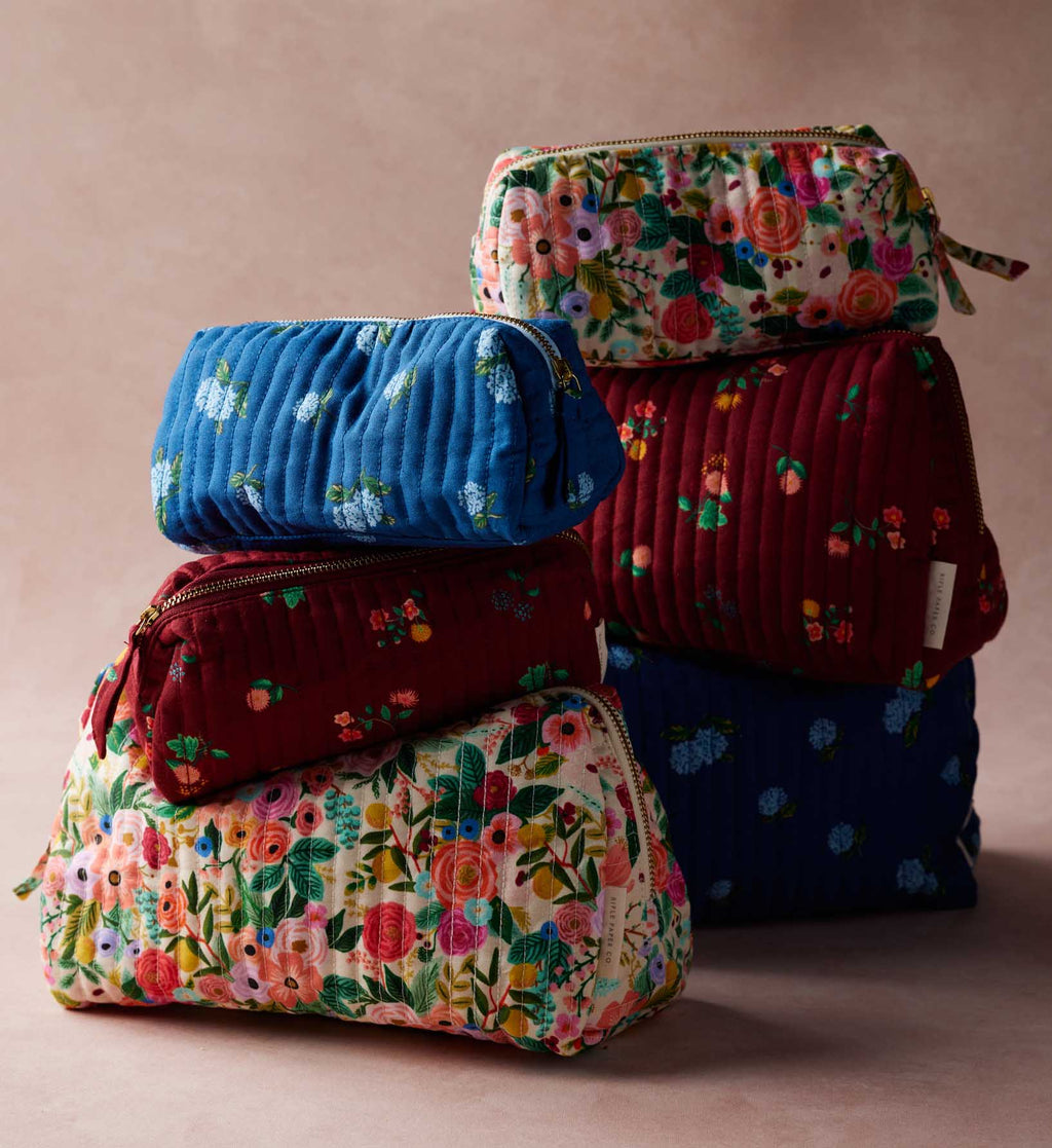Cloverpaperco™ - Quilted Small Cosmetic Pouch - Ditsy Hydrangea